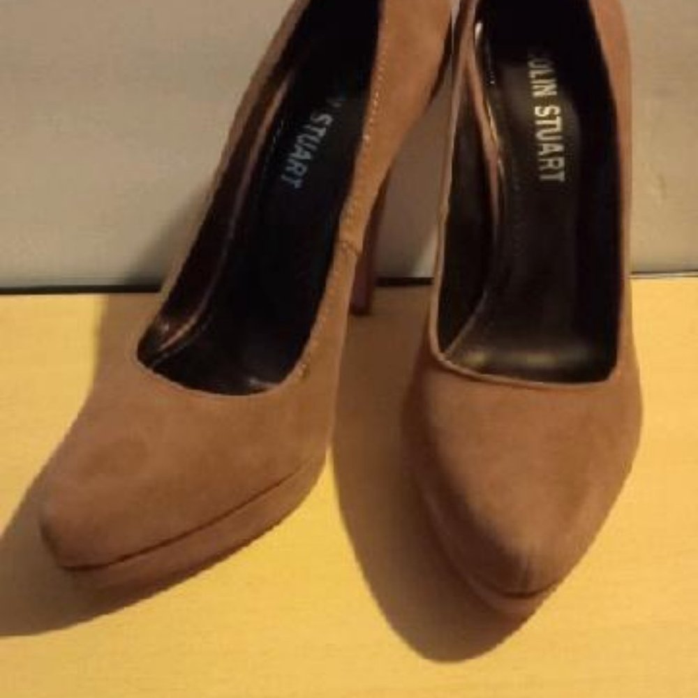 Shoes - Picture 4 of 4
